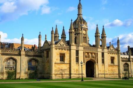 Quaint 2 Bed Cottage In The Heart Of Cambridge Экстерьер фото